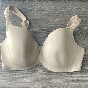 Smooth Lightly Lined Balconette Bra